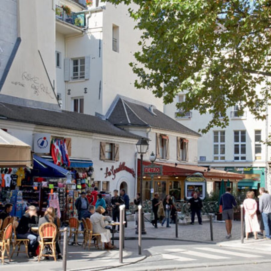 le-mazette-paris-bar-club-et-open-air-hybride-au-bord-de-la-seine
